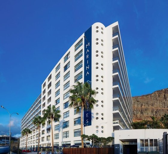 Fachada Marina Suites Canarias